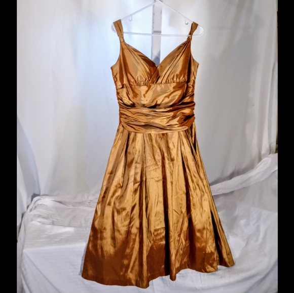 Bill Levkoff Dresses & Skirts - Gorgeous Bill Levkoff gold formal dress size 14